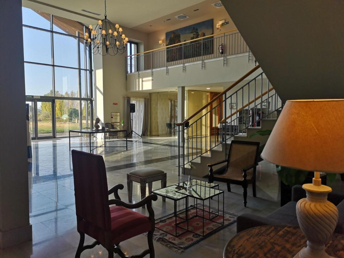 Hotel Villa Marcilla Eksteriør bilde
