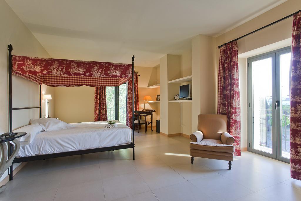 Hotel Villa Marcilla Eksteriør bilde